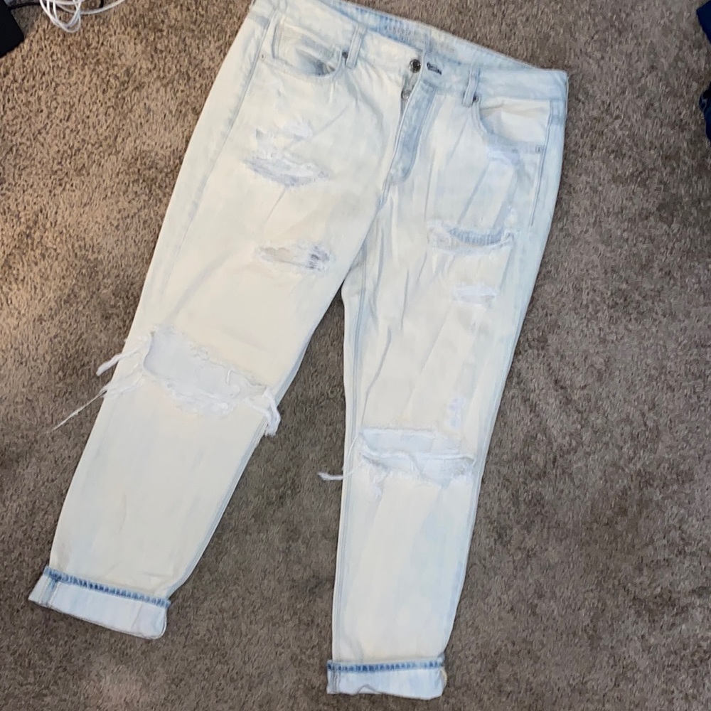 American Eagle Tomgirl Jeans